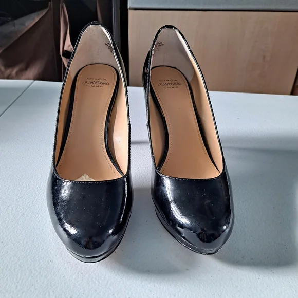 Circa Joan & David Luxe Black Leather Classic Platform Pumps - Picture 2 of 8